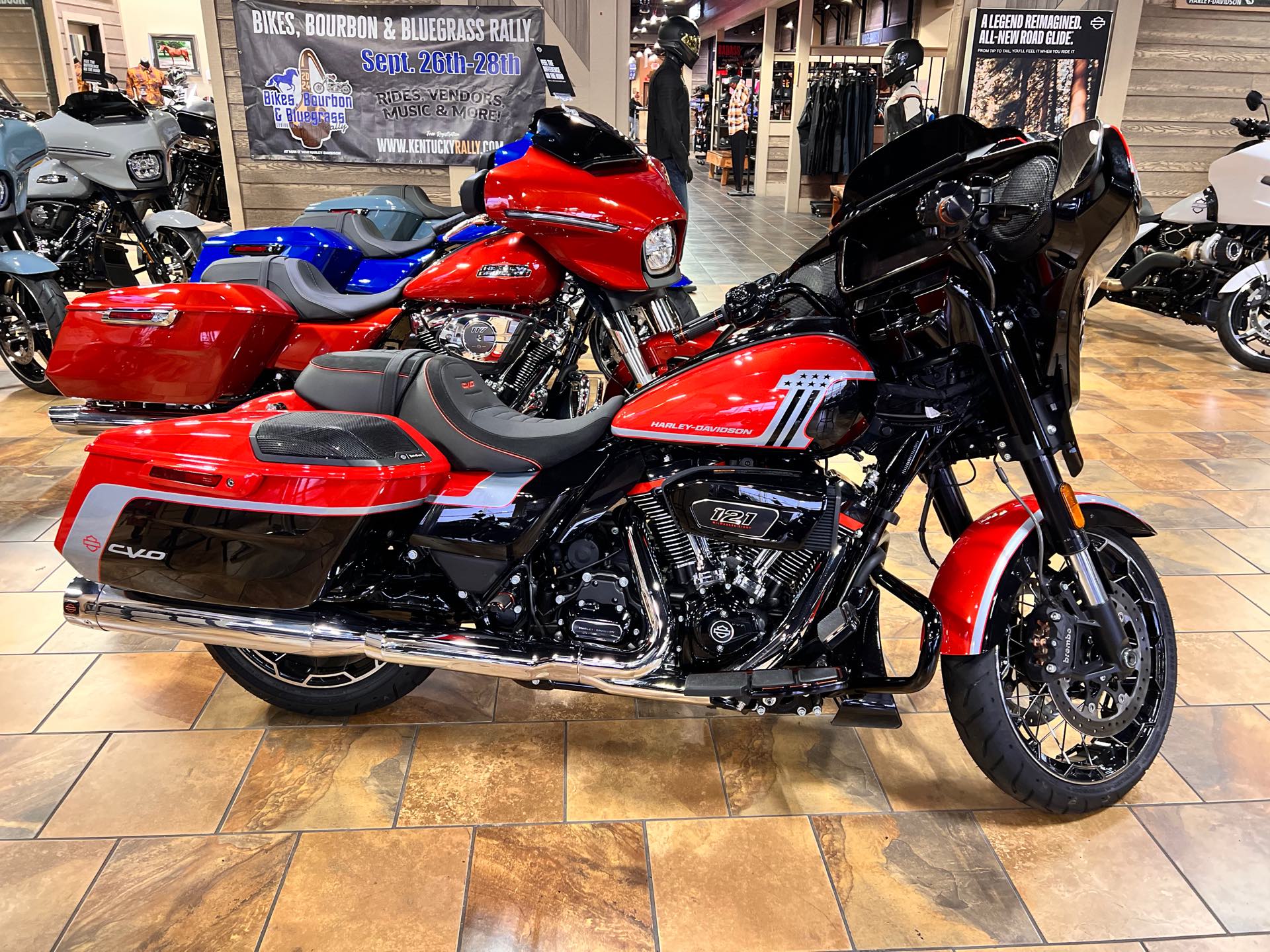 2024 Harley-Davidson Street Glide CVO Street Glide at Man O'War Harley-Davidson®