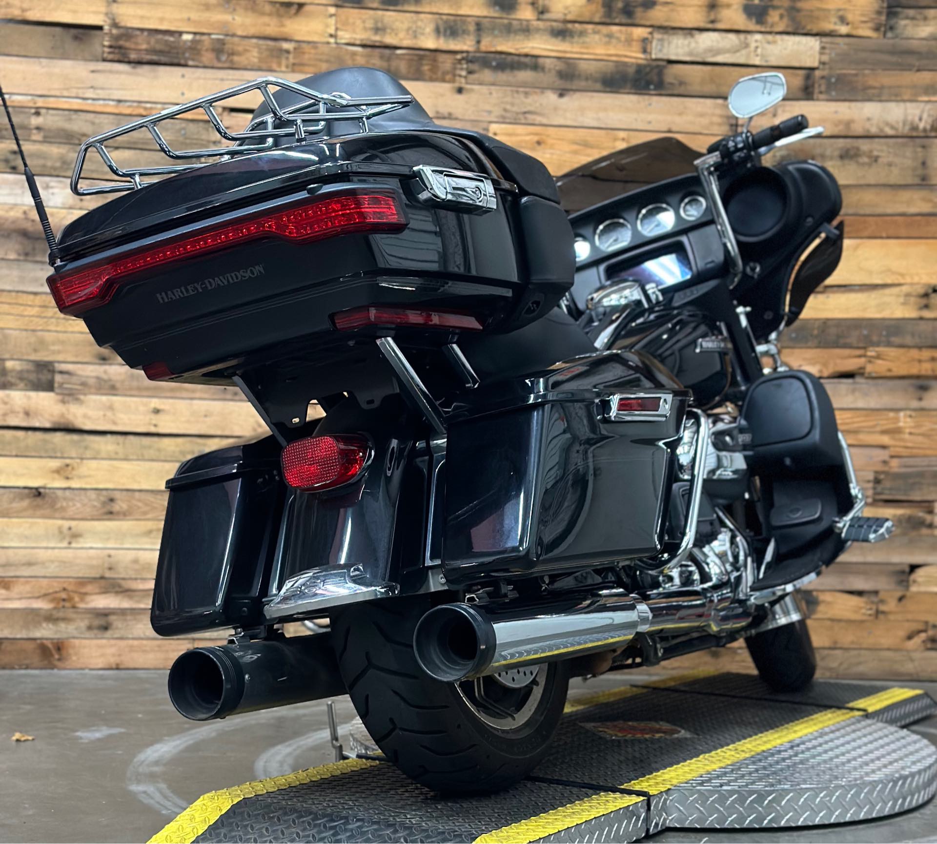 2019 Harley-Davidson Electra Glide Ultra Classic at Lumberjack Harley-Davidson