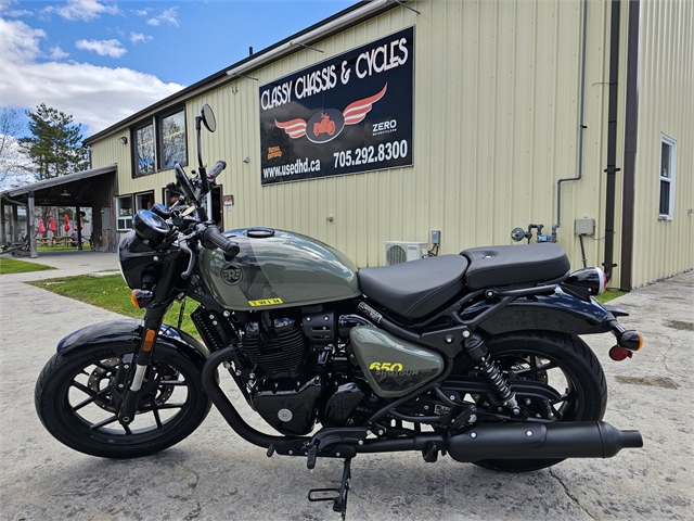 2024 Royal Enfield Shotgun 650 at Classy Chassis & Cycles