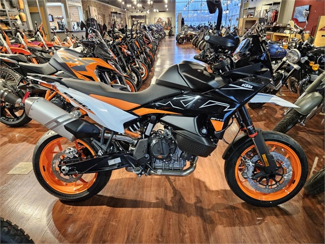 2024 KTM SMT 890 at Indian Motorcycle of Northern Kentucky