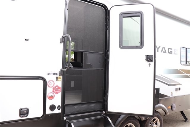 2022 Winnebago Voyage V3033BH at Friendly Powersports Slidell