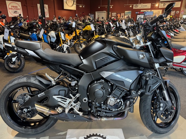 2020 Yamaha MT 10 at Martin Moto