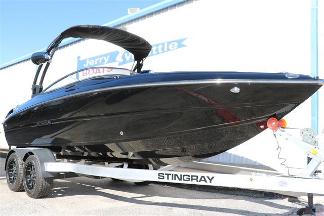 2022 Stingray 225SE (350hp) at Jerry Whittle Boats