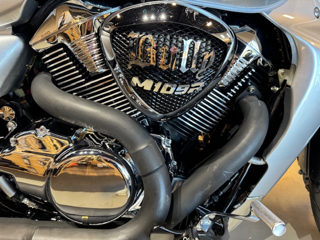 2014 Suzuki Boulevard M109R Limited Edition at Martin Moto