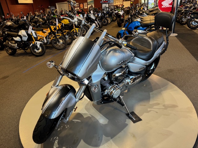 2014 Suzuki Boulevard M109R Limited Edition at Martin Moto