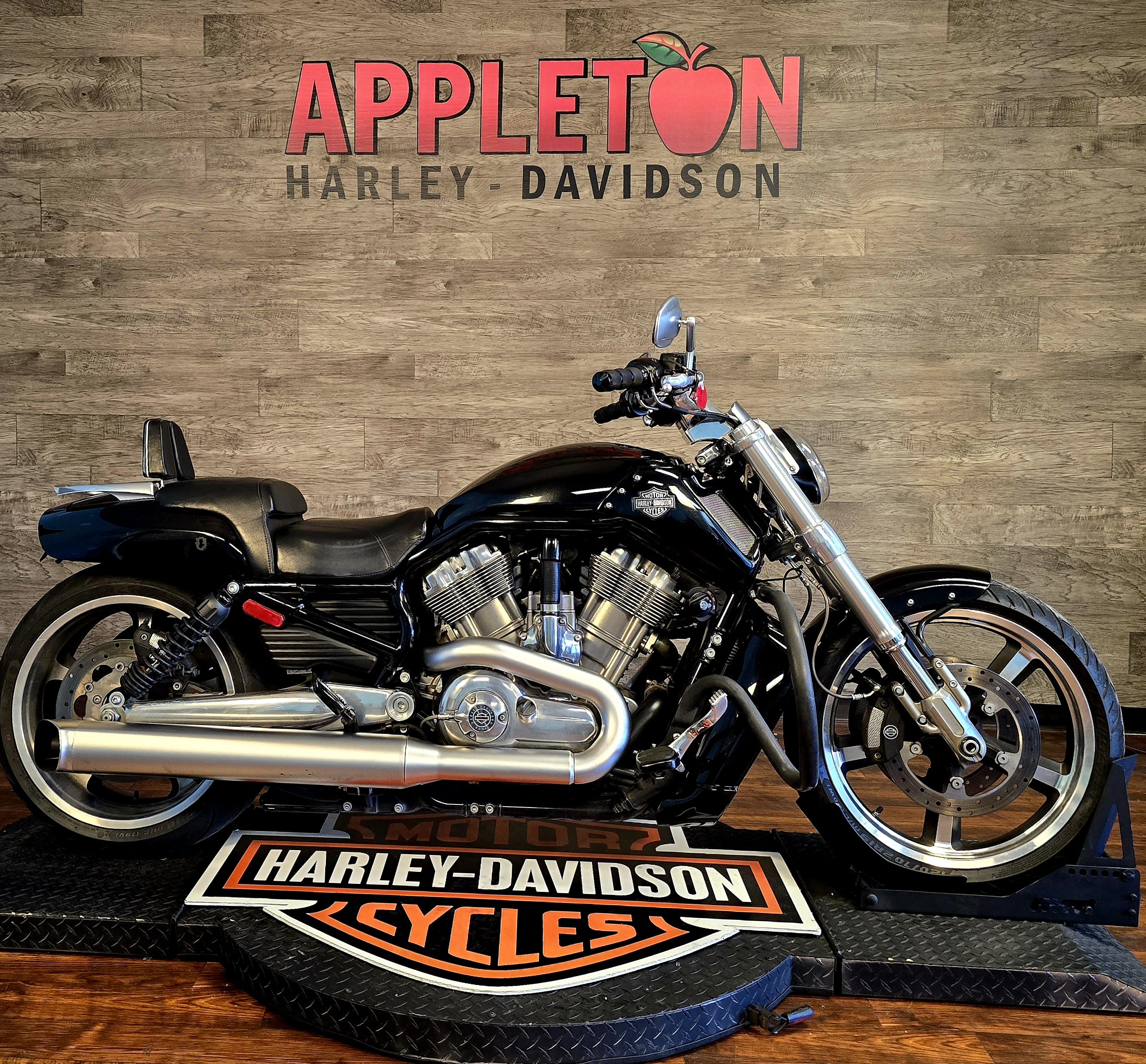 2015 Harley-Davidson V-Rod V-Rod Muscle at Appleton Harley-Davidson