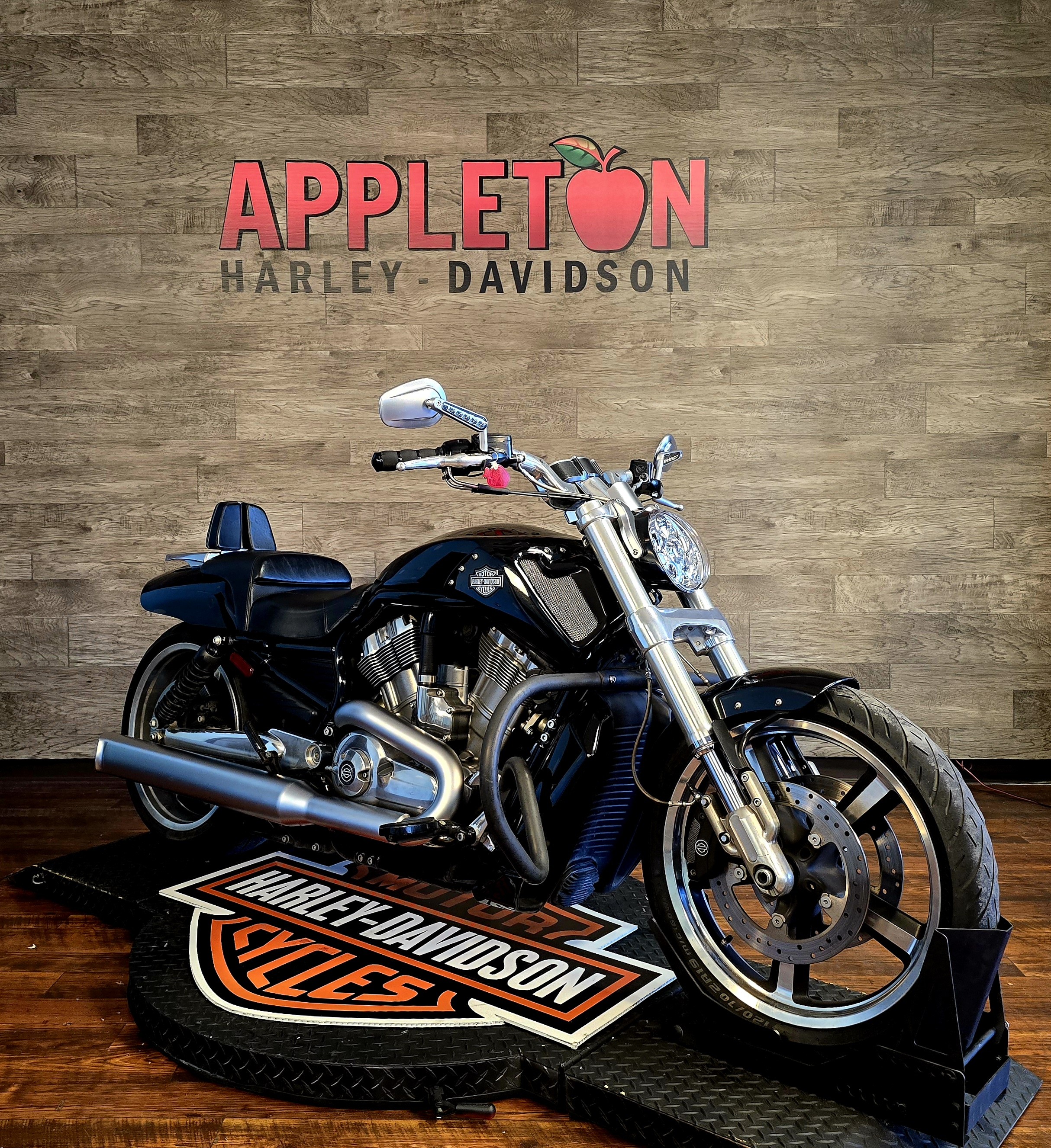 2015 Harley-Davidson V-Rod V-Rod Muscle at Appleton Harley-Davidson