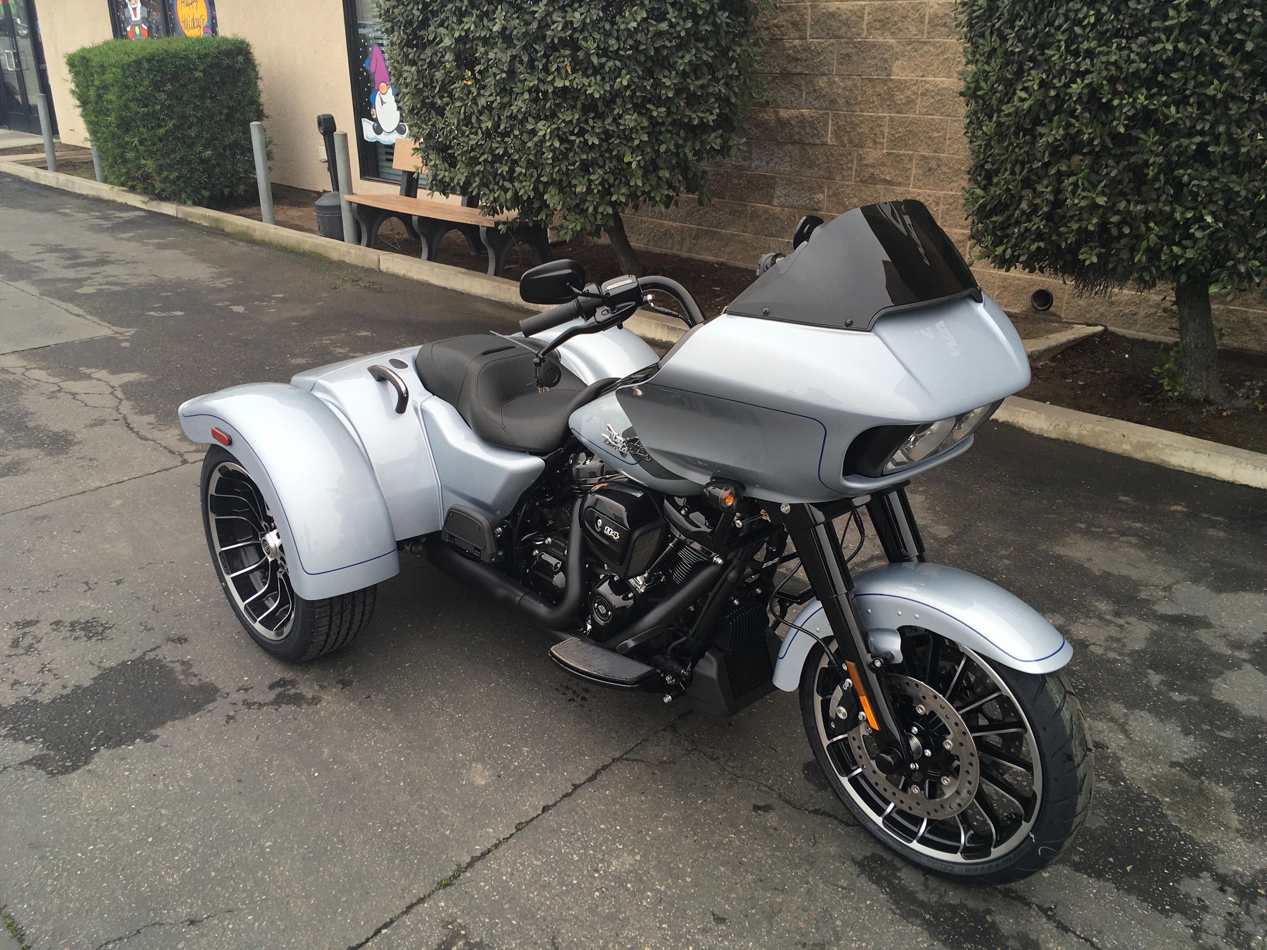 Harley davidson online road glide trike