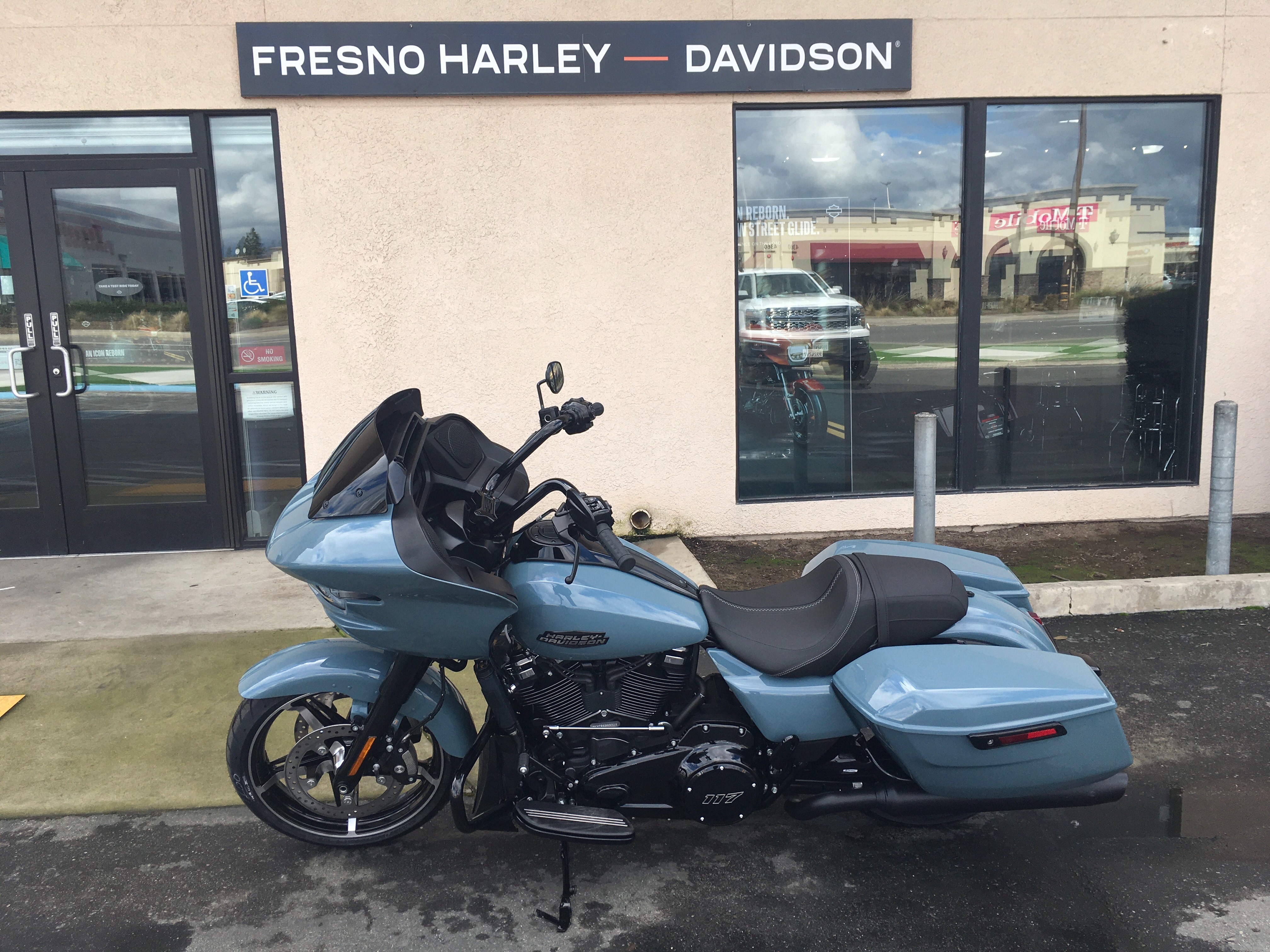 2024 Harley-Davidson FLTRX at Fresno Harley-Davidson