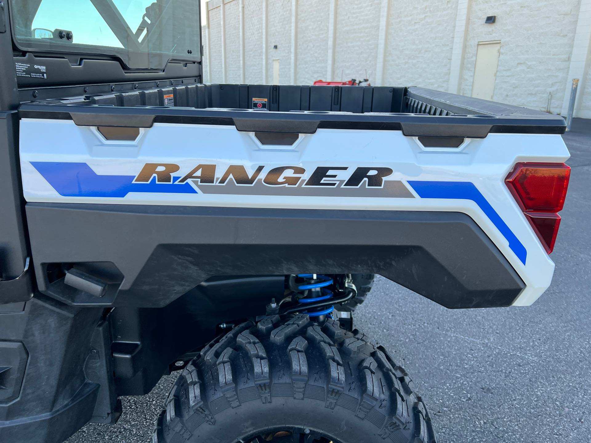 2023 Polaris Ranger XP Kinetic Ultimate at Mount Rushmore Motorsports
