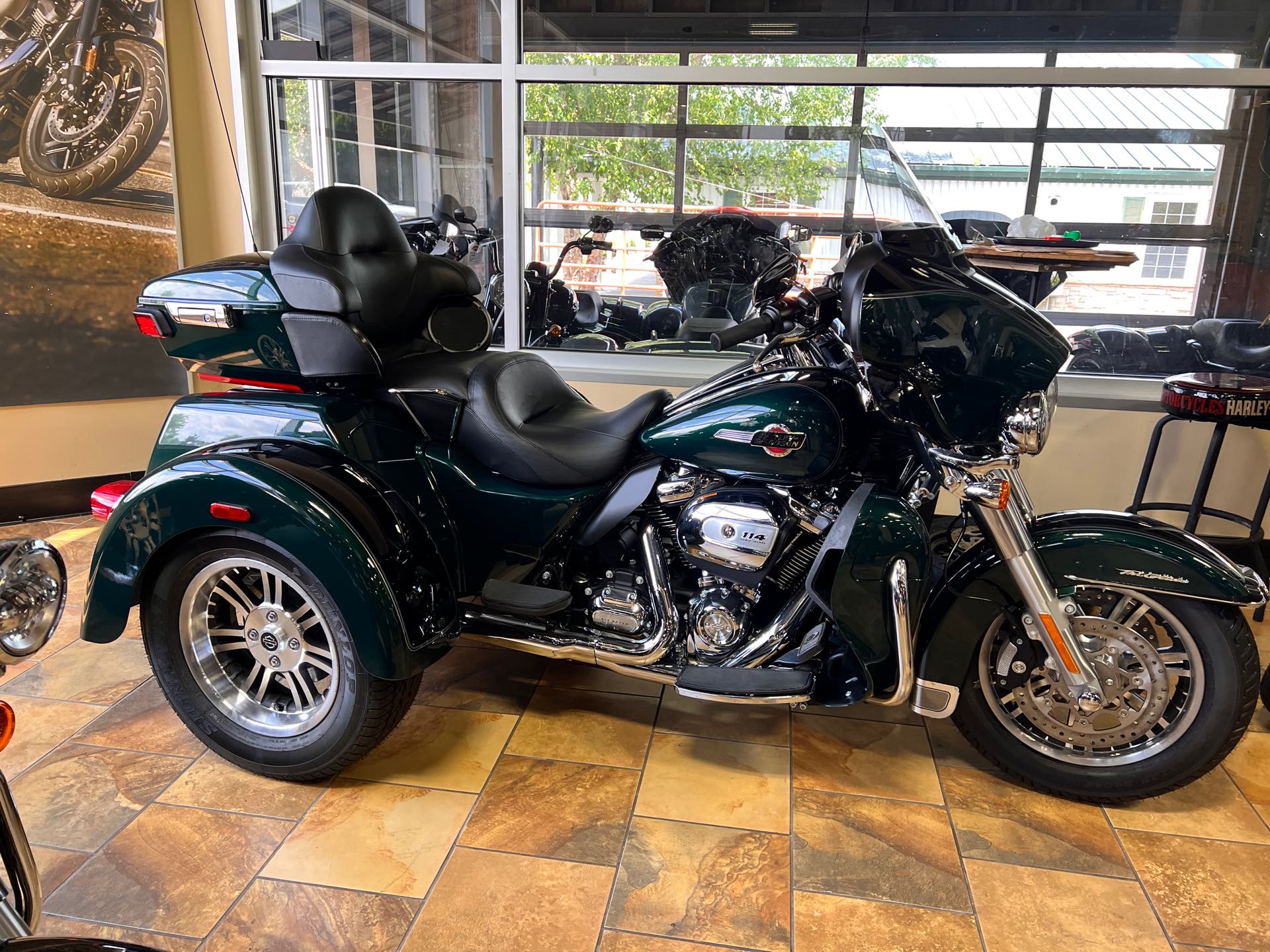 2024 Harley-Davidson Trike Tri Glide Ultra at Man O'War Harley-Davidson®