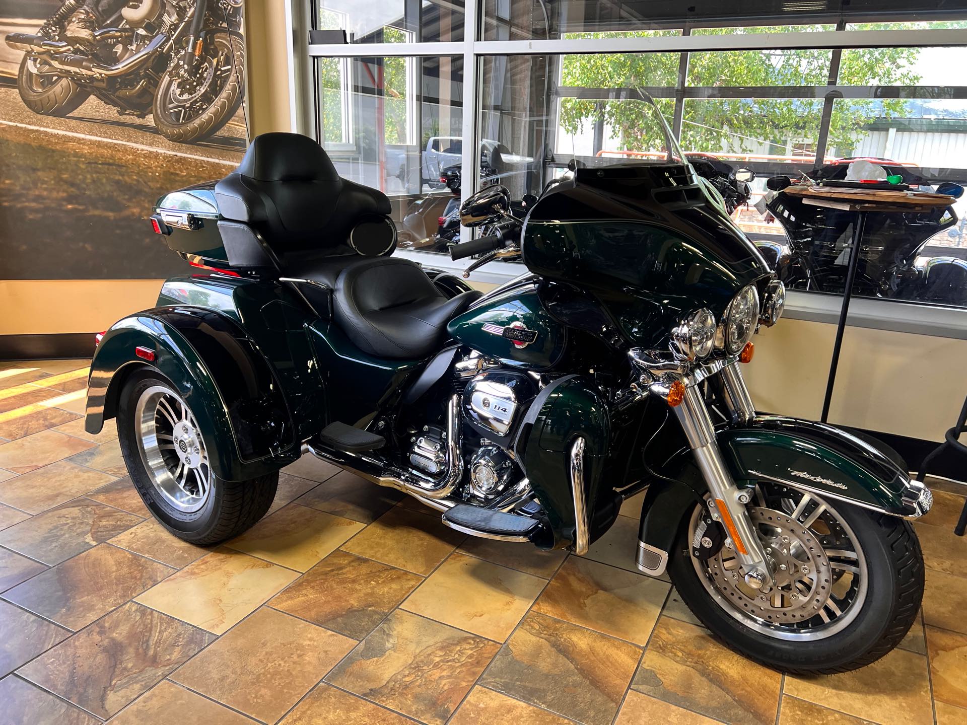 2024 Harley-Davidson Trike Tri Glide Ultra at Man O'War Harley-Davidson®