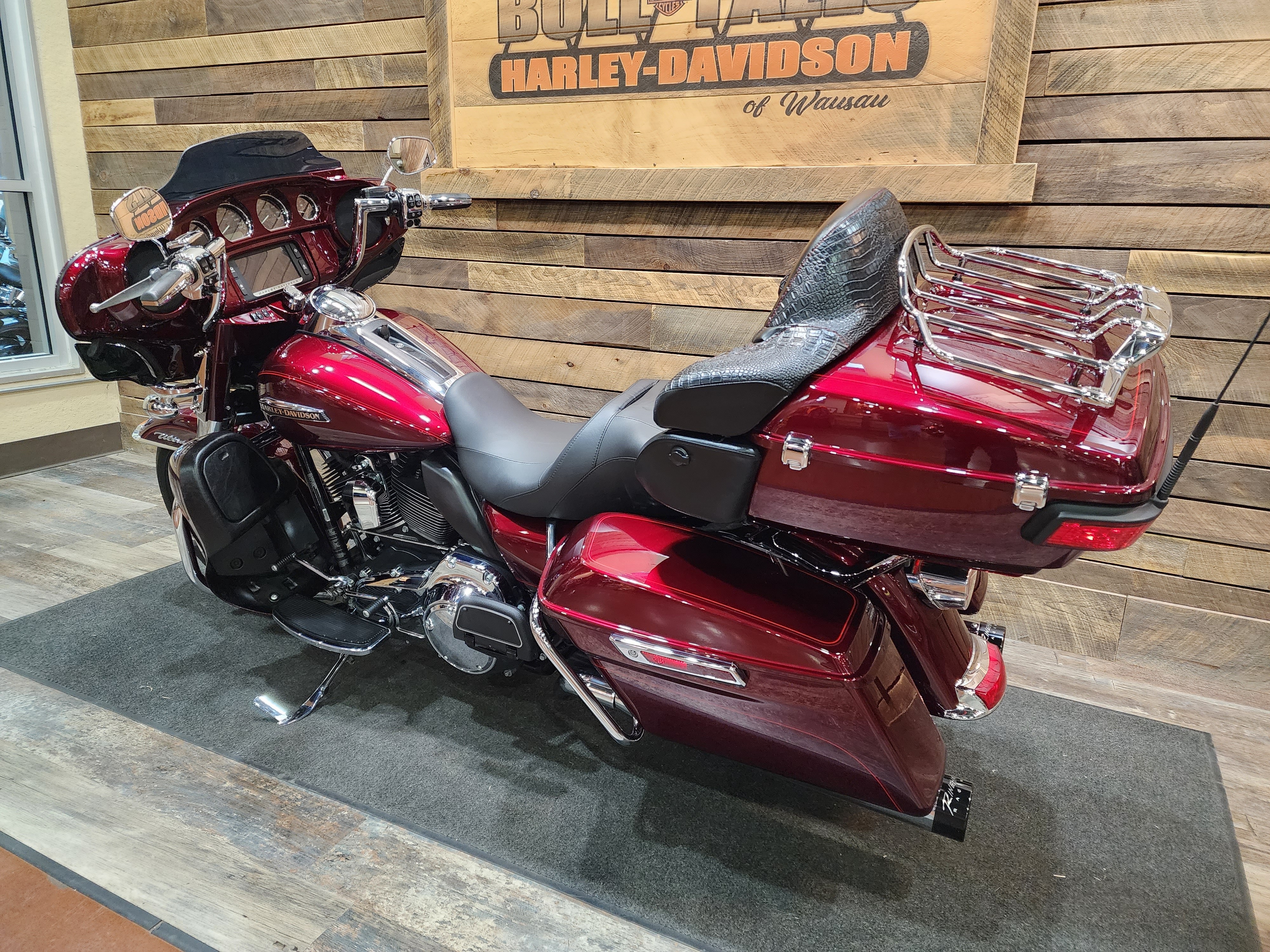 2015 Harley-Davidson Electra Glide Ultra Classic at Bull Falls Harley-Davidson