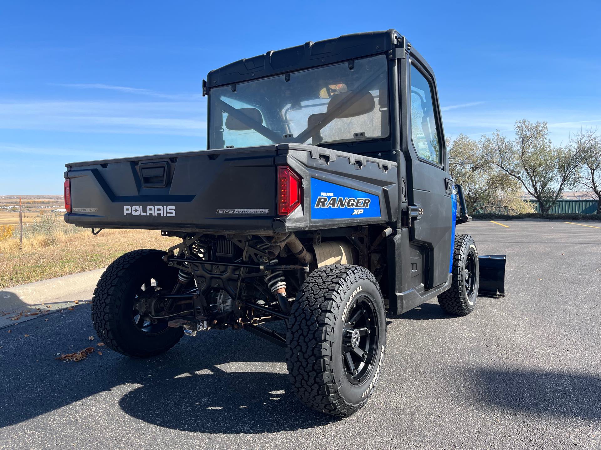 2014 Polaris Ranger XP 900 EPS Blue Fire LE at Mount Rushmore Motorsports