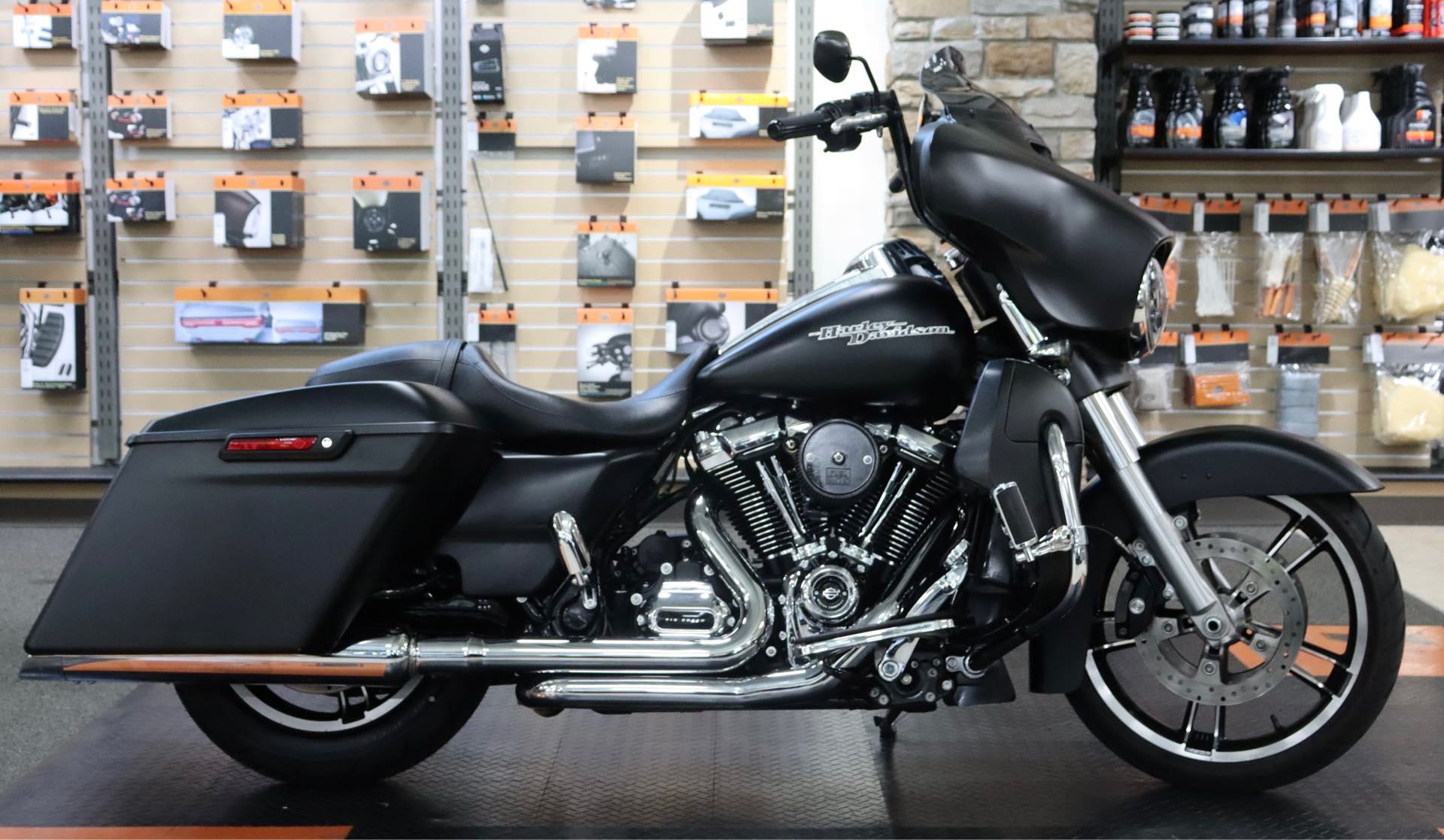 2017 Harley-Davidson Street Glide Special at Destination Harley-Davidson®, Silverdale, WA 98383