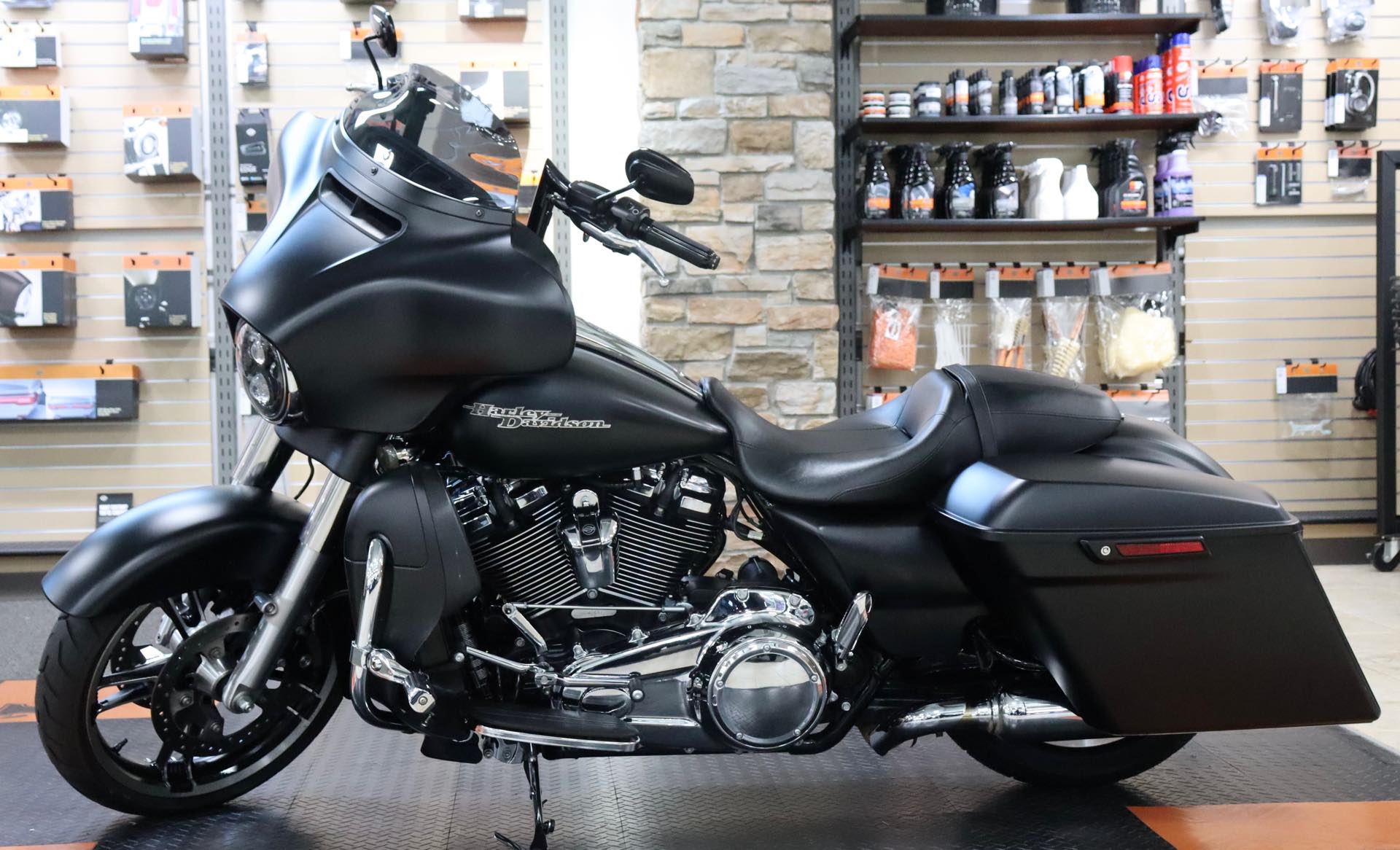 2017 Harley-Davidson Street Glide Special at Destination Harley-Davidson®, Silverdale, WA 98383