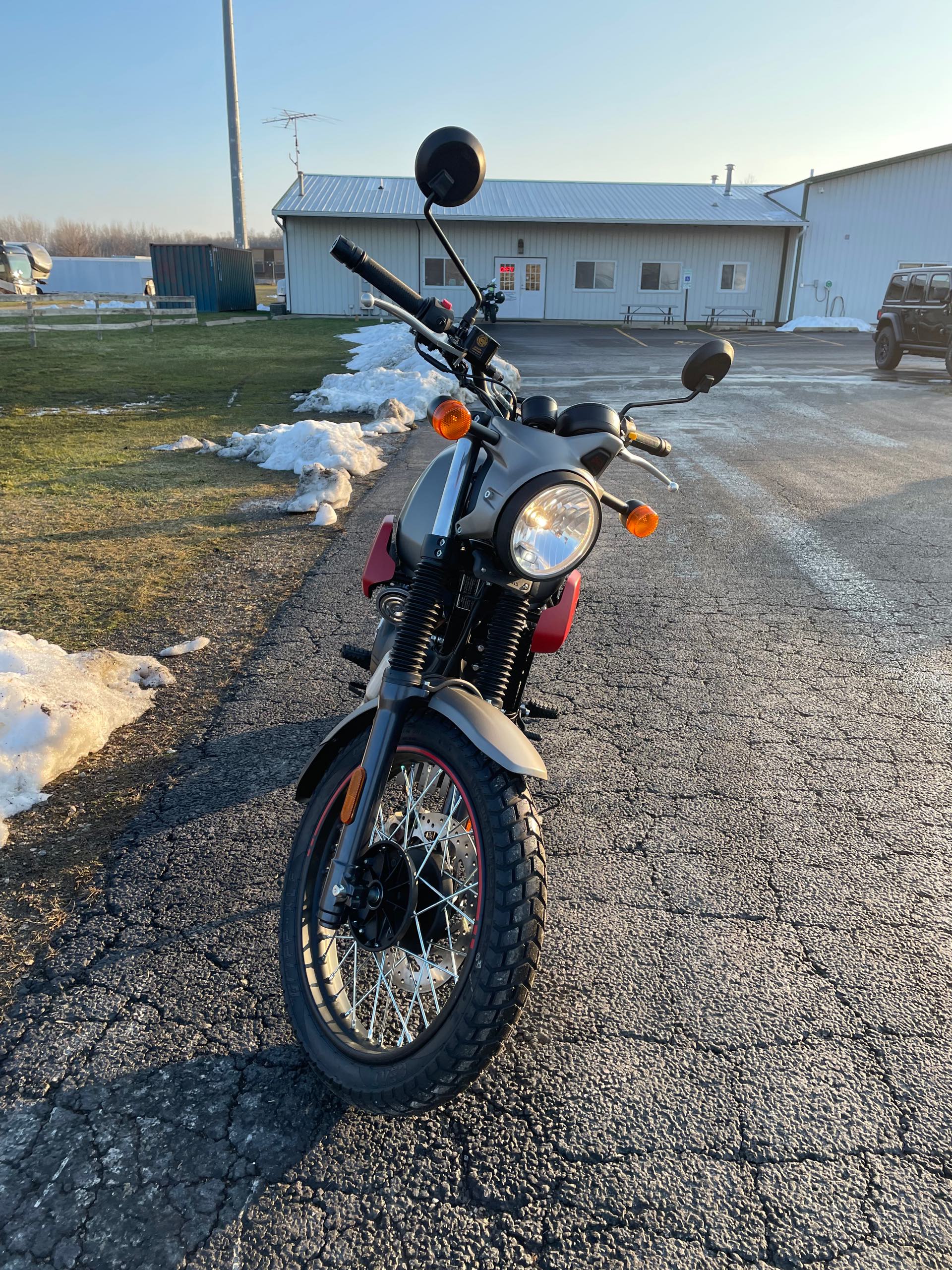 2023 Royal Enfield Scram 411 at Randy's Cycle