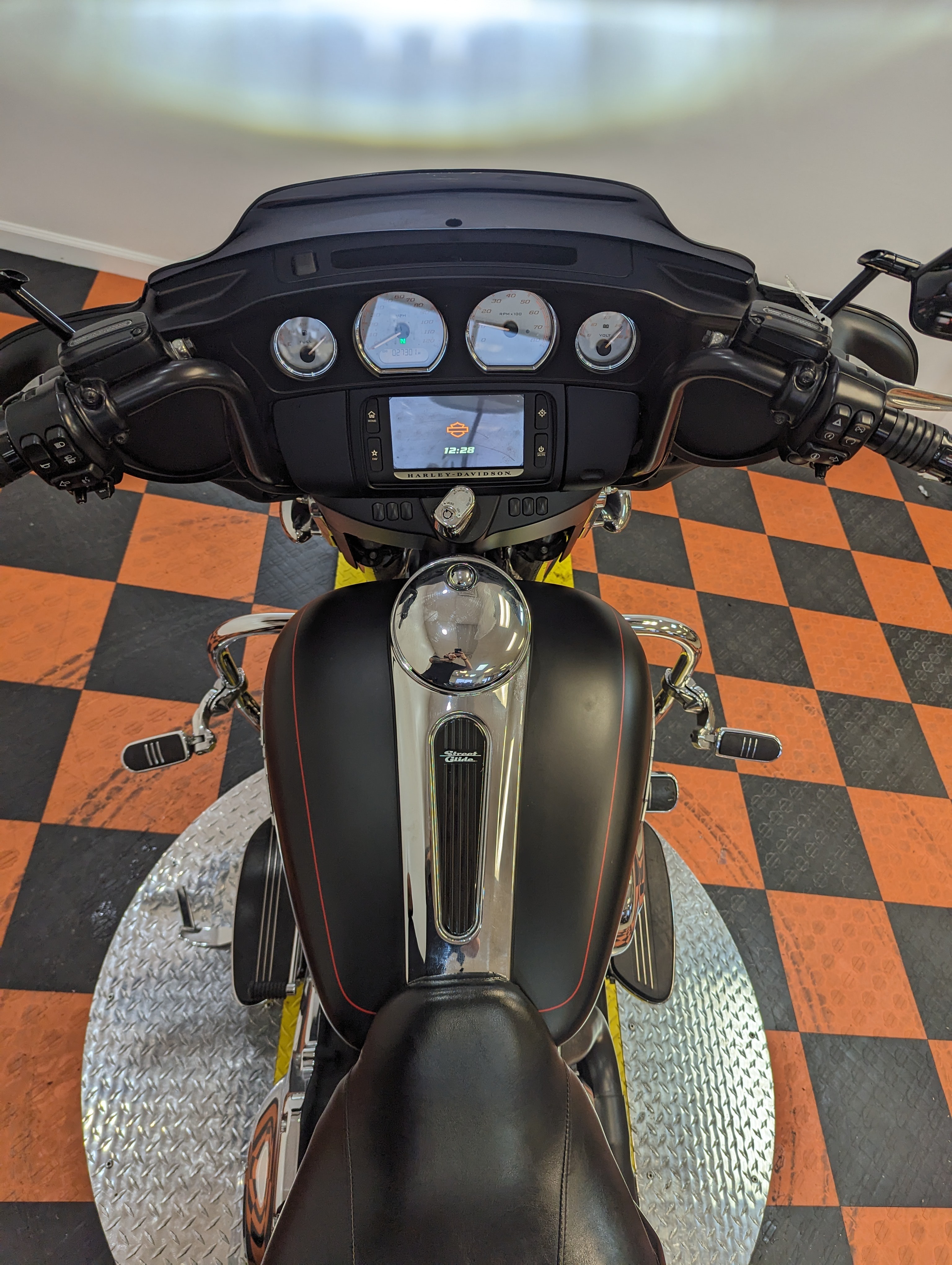 2016 Harley-Davidson Street Glide Base at Harley-Davidson of Indianapolis