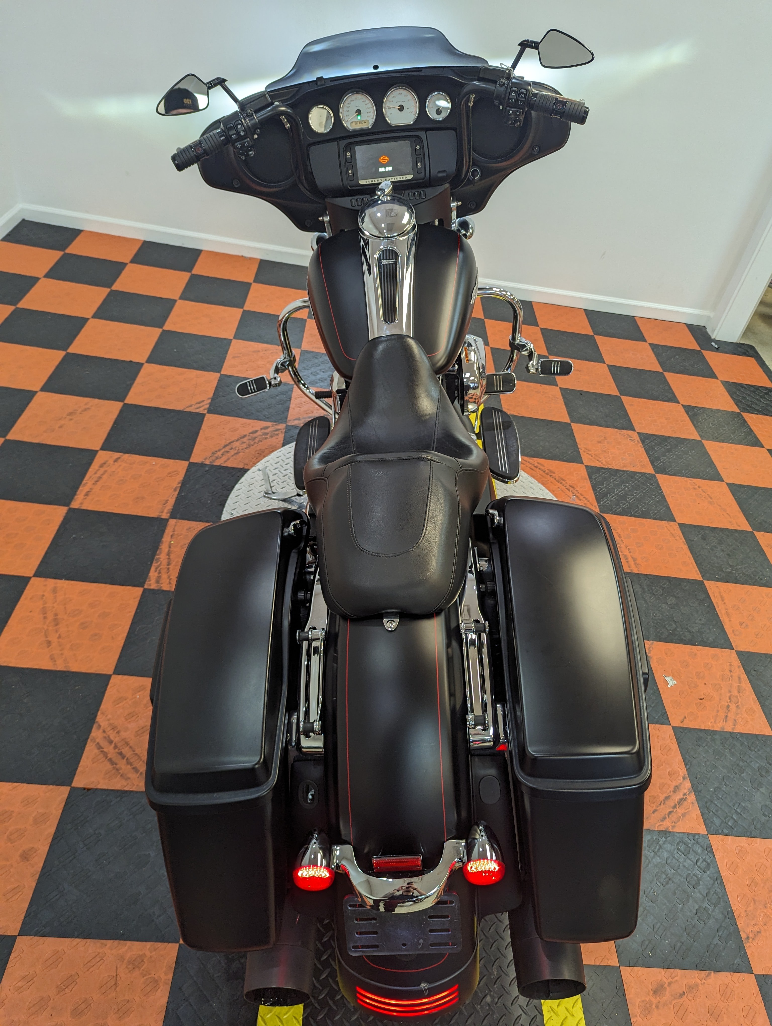 2016 Harley-Davidson Street Glide Base at Harley-Davidson of Indianapolis