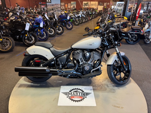 2023 Indian Motorcycle Chief Base at Martin Moto