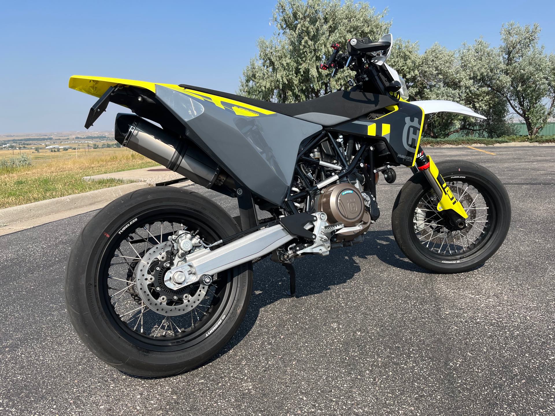 2023 Husqvarna Supermoto 701 at Mount Rushmore Motorsports