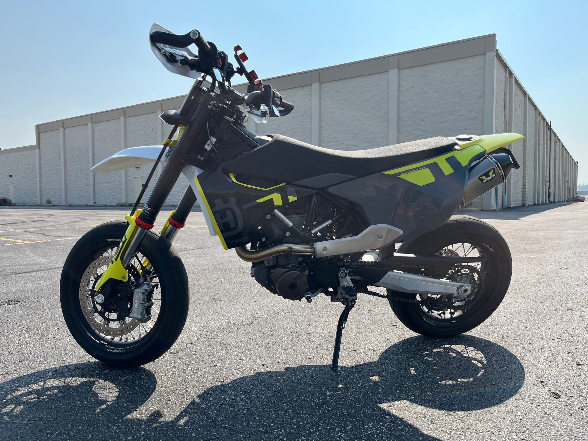 2023 Husqvarna Supermoto 701 at Mount Rushmore Motorsports