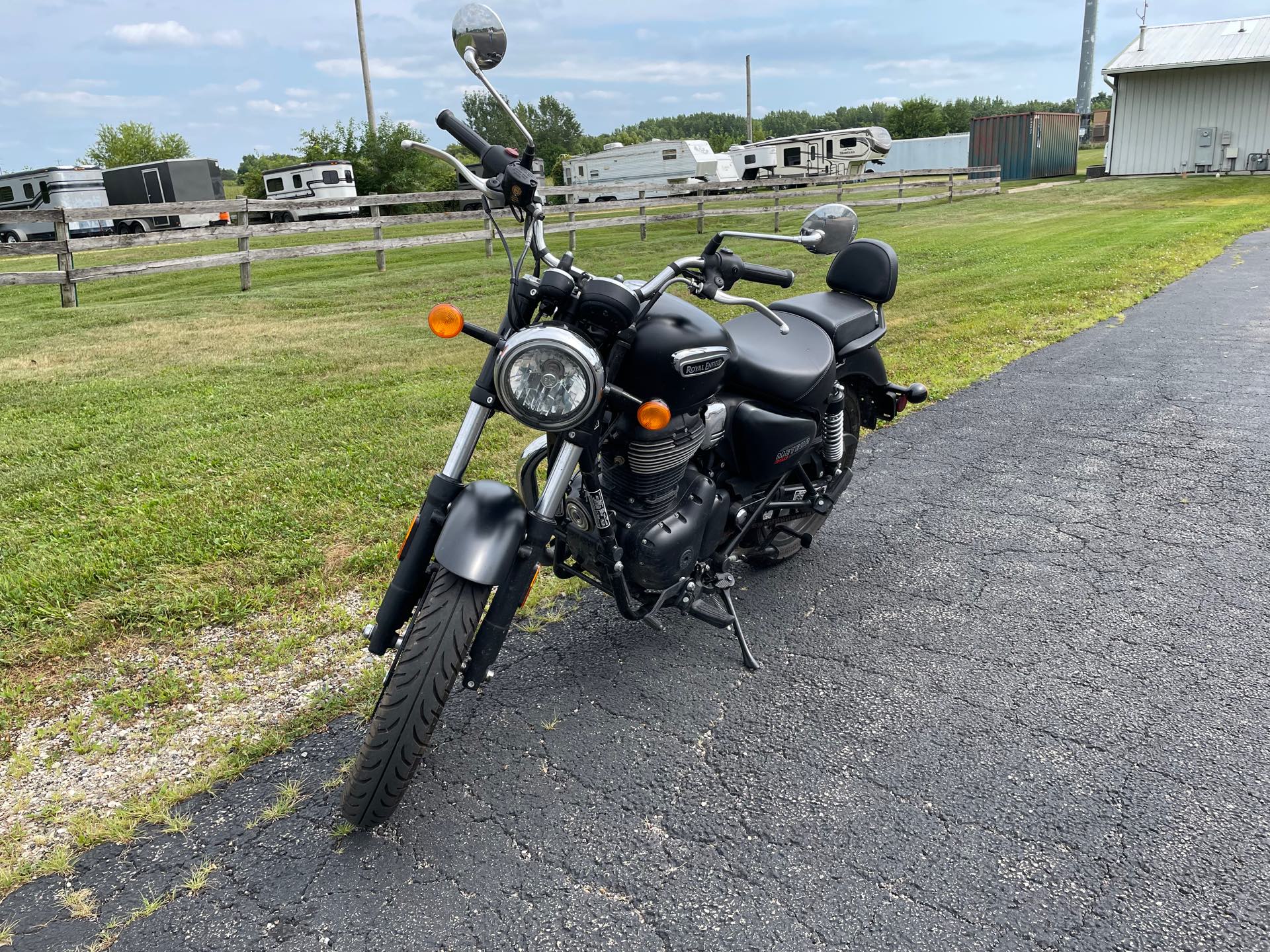 2022 Royal Enfield Meteor 350 at Randy's Cycle