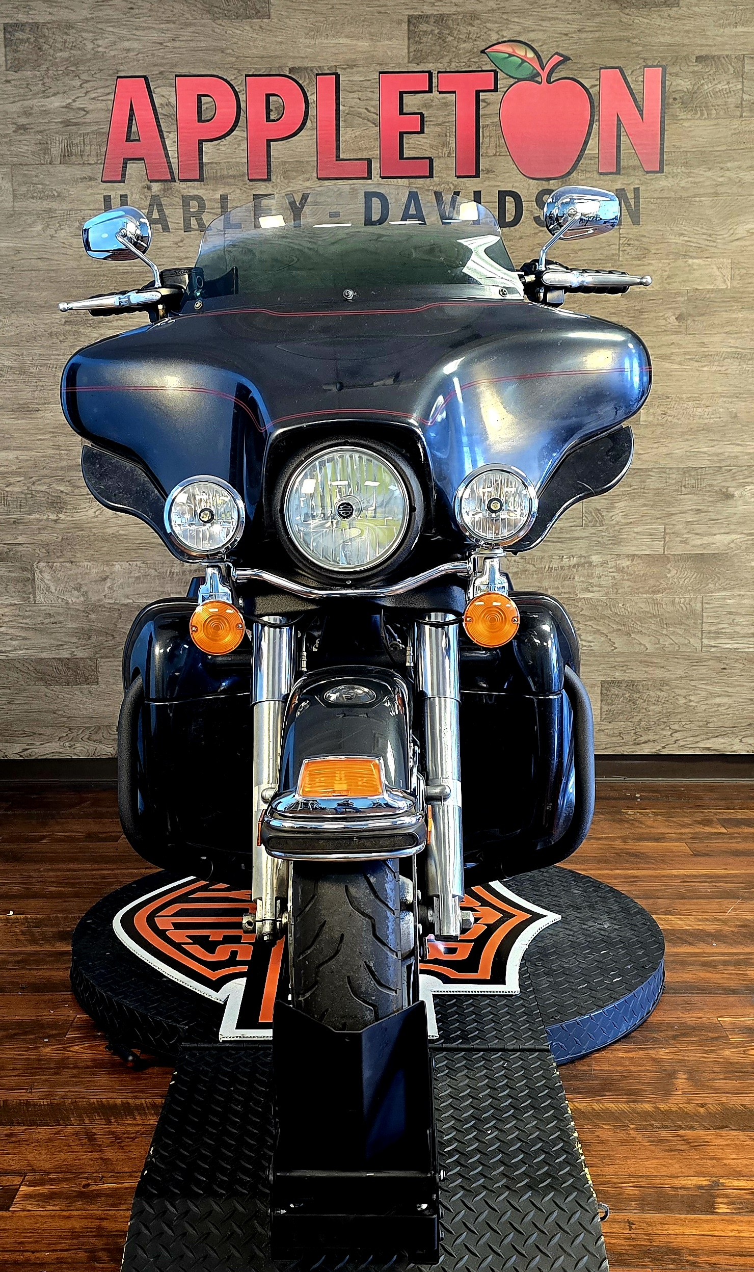 2009 Harley-Davidson Electra Glide Ultra Classic at Appleton Harley-Davidson