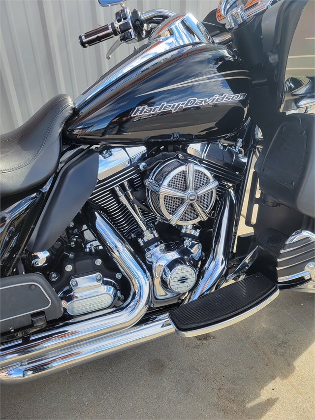 2012 Harley-Davidson Road Glide Ultra at Deluxe Harley Davidson