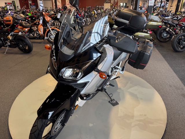 2004 Suzuki V-Strom 1000 at Martin Moto