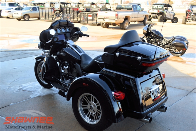 2021 Harley-Davidson Trike Tri Glide Ultra at Shawnee Motorsports & Marine
