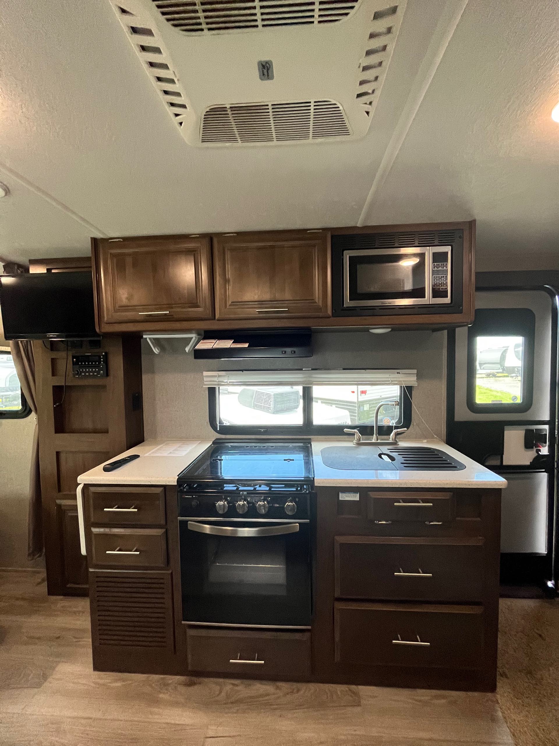 2020 Forest River Flagstaff Micro Lite 21FBRS at Prosser's Premium RV Outlet