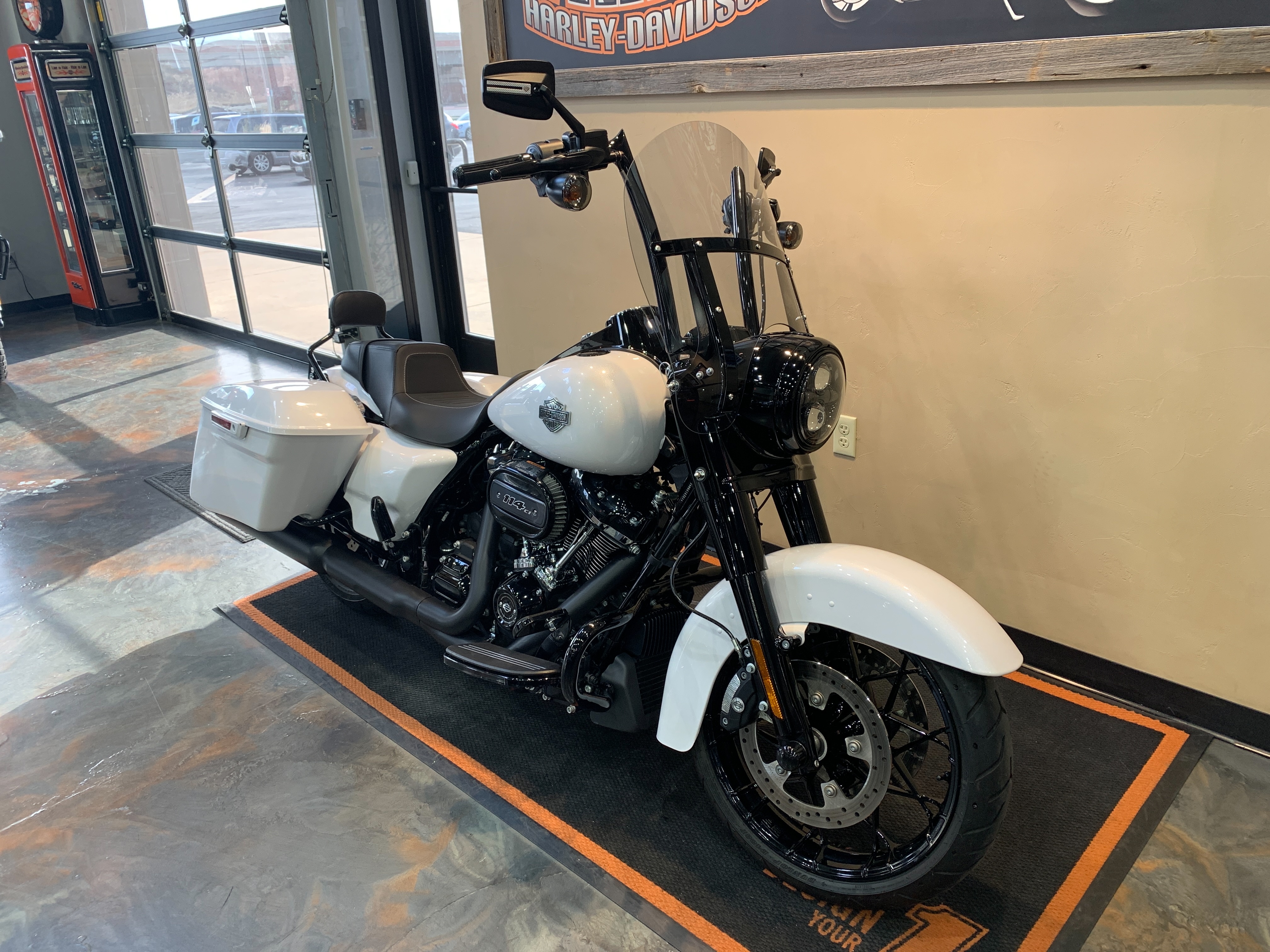 2024 Harley-Davidson Road King Special at Vandervest Harley-Davidson, Green Bay, WI 54303