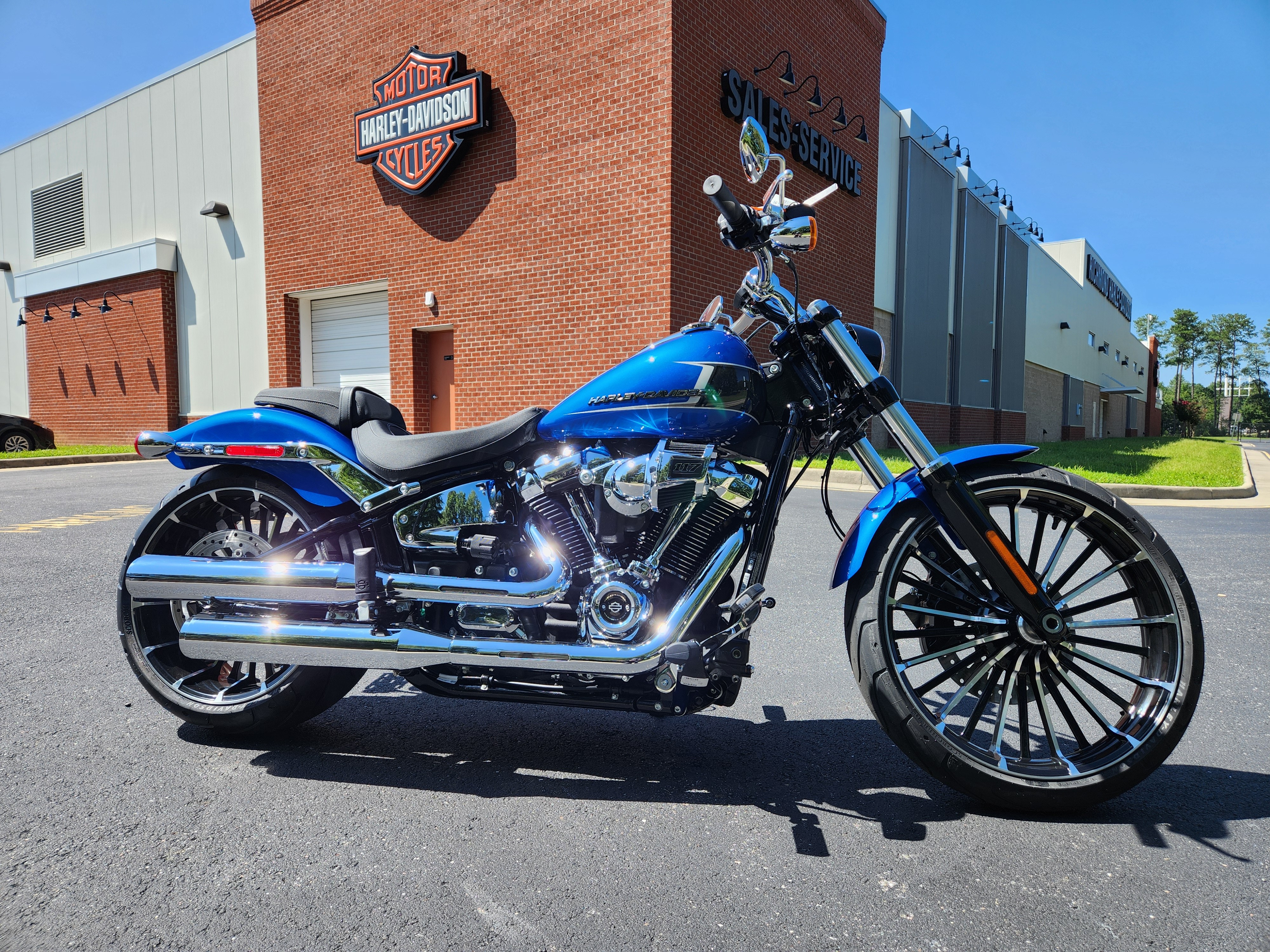 2024 Harley-Davidson Softail Breakout at Richmond Harley-Davidson