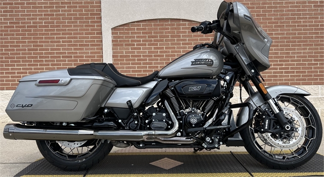 2023 Harley-Davidson Street Glide CVO Street Glide at Roughneck Harley-Davidson