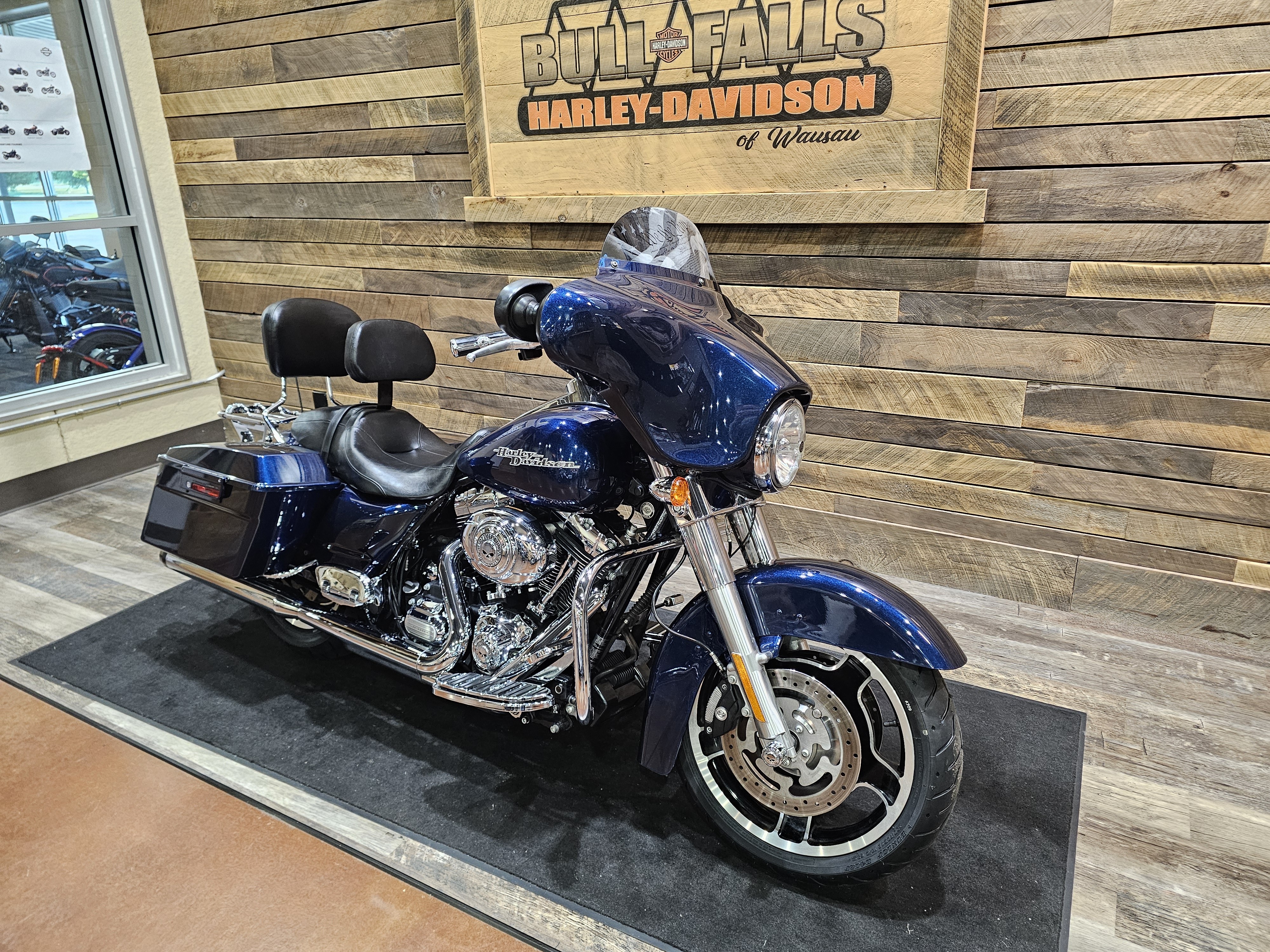 2012 Harley-Davidson Street Glide Base at Bull Falls Harley-Davidson