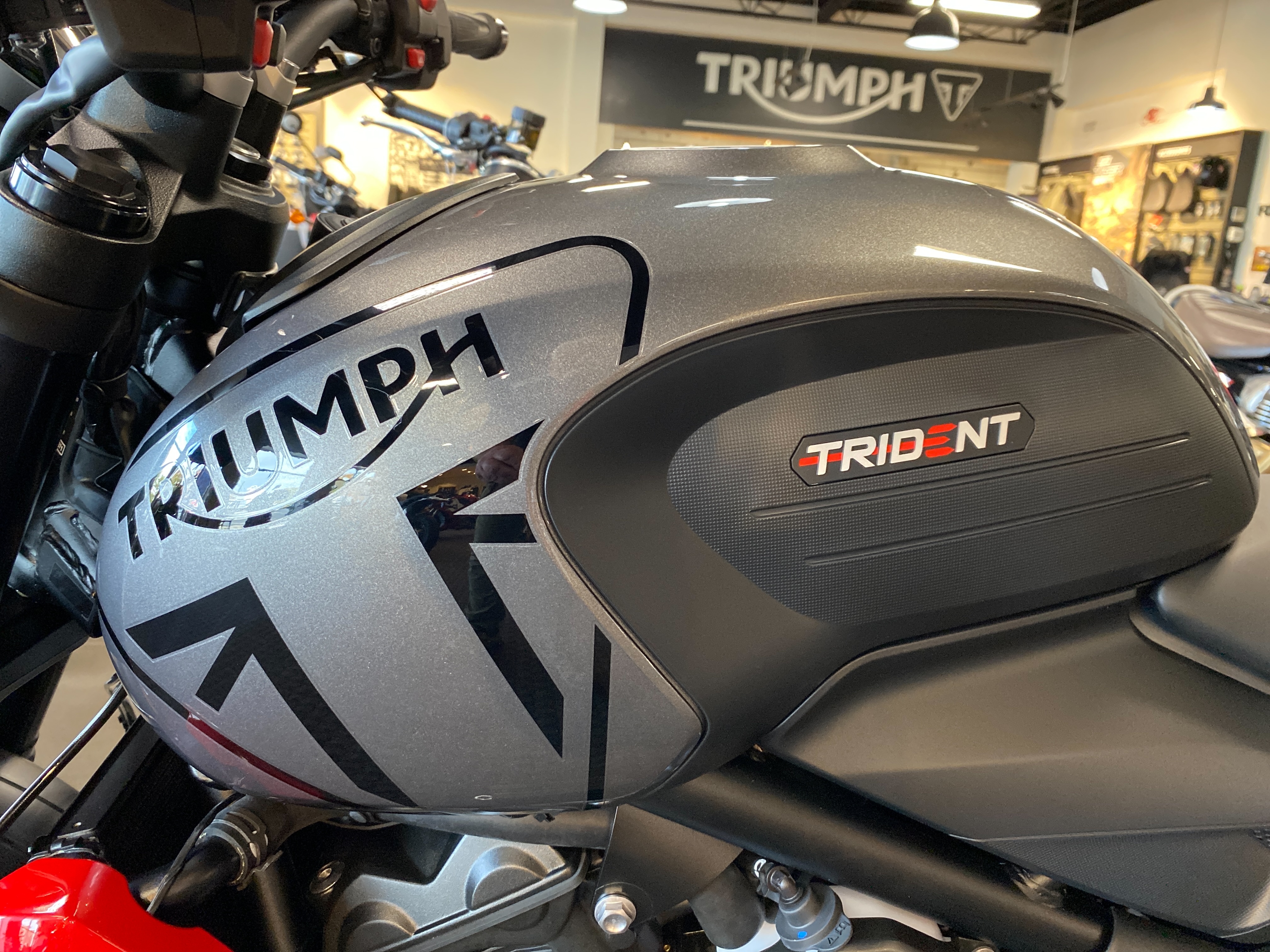 2023 Triumph Trident 660 at Frontline Eurosports
