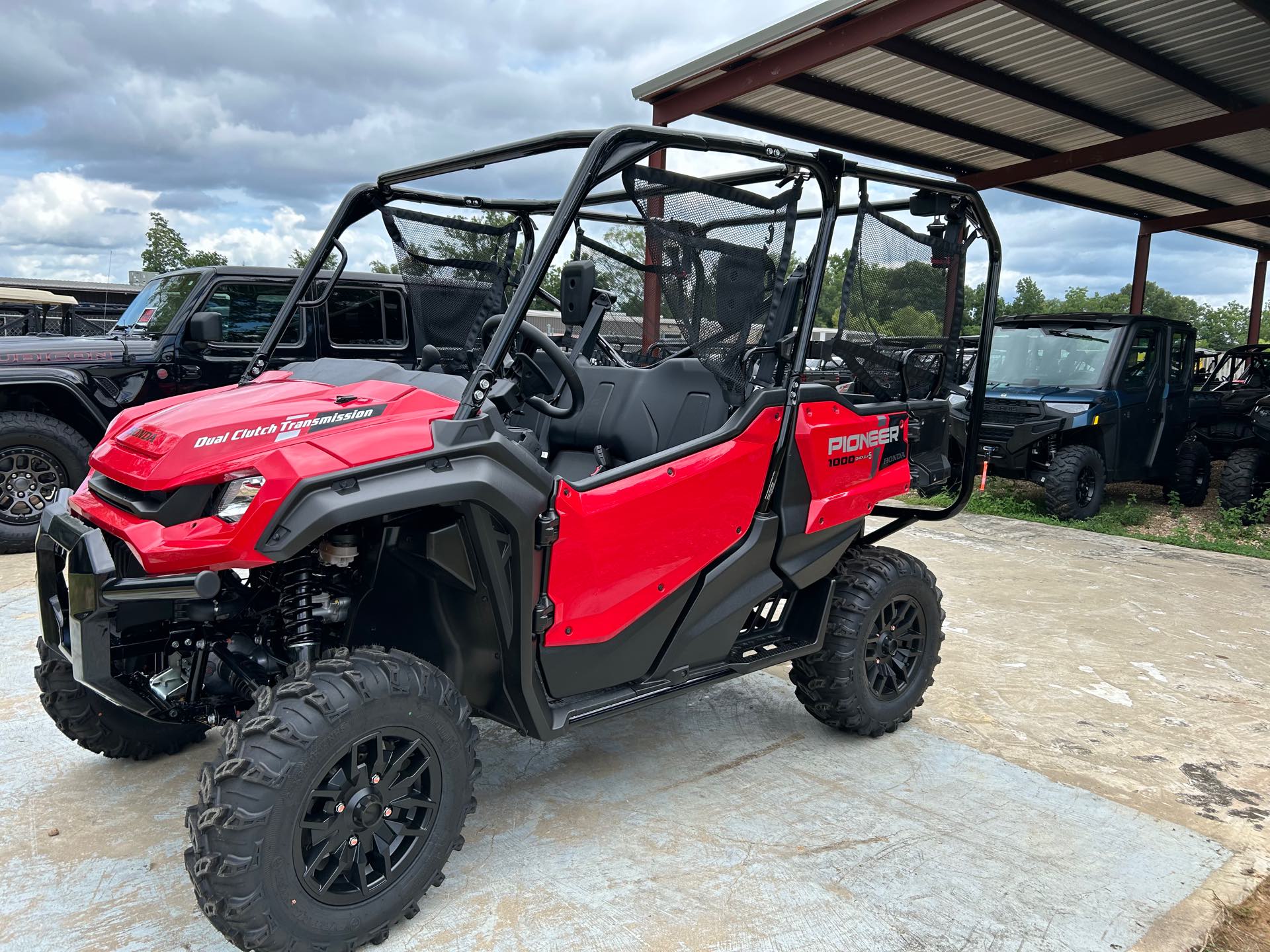 2024 HONDA SXS10M5DR Deluxe at ATV Zone, LLC