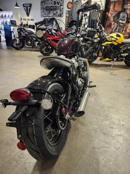 2024 Triumph Bonneville Bobber Stealth Edition at Tampa Triumph, Tampa, FL 33614