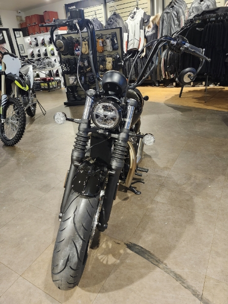 2024 Triumph Bonneville Bobber Stealth Edition at Tampa Triumph, Tampa, FL 33614