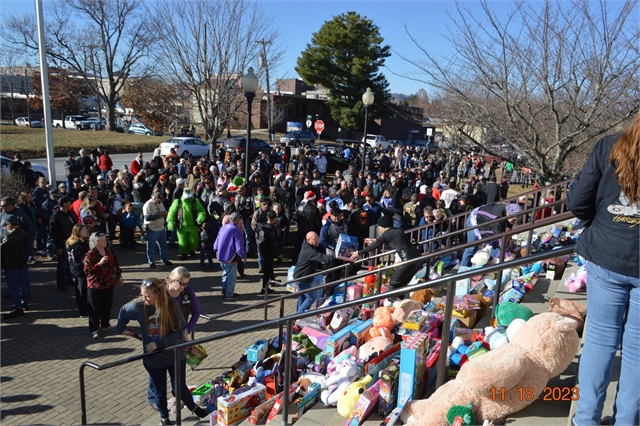 2023 Nov 18 Henderson County Toy Run Photos at Smoky Mountain HOG