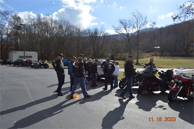 2023 Nov 18 Henderson County Toy Run Photos at Smoky Mountain HOG