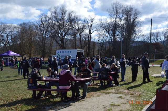 2023 Nov 18 Henderson County Toy Run Photos at Smoky Mountain HOG