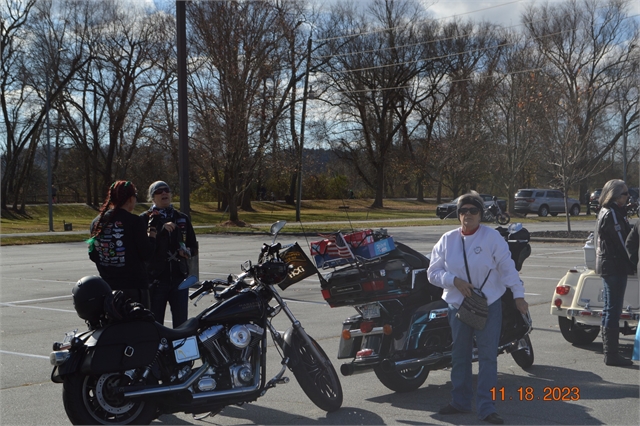 2023 Nov 18 Henderson County Toy Run Photos at Smoky Mountain HOG