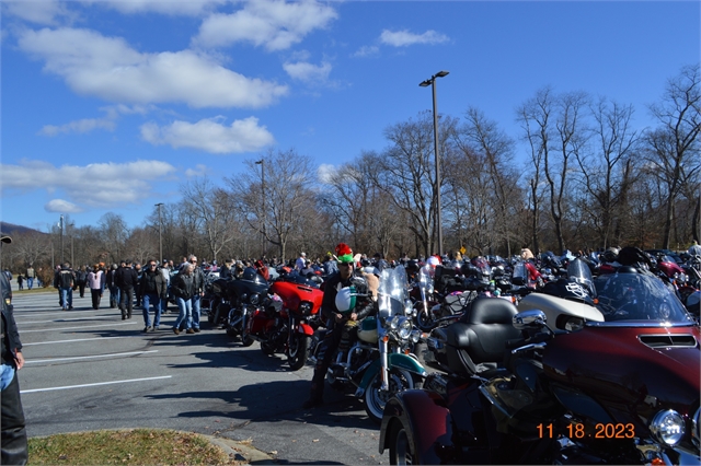 2023 Nov 18 Henderson County Toy Run Photos at Smoky Mountain HOG