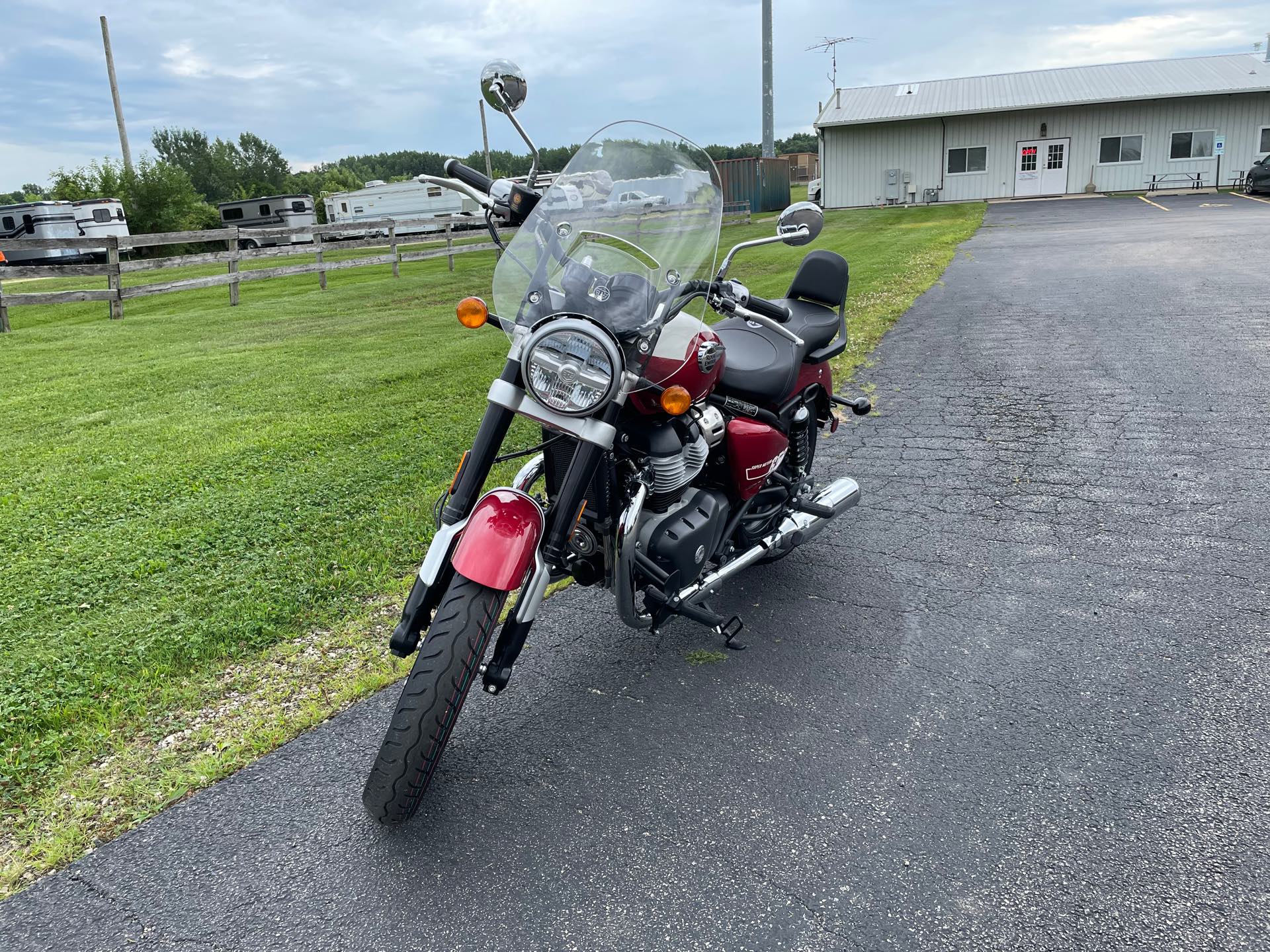 2024 Royal Enfield Super Meteor 650 at Randy's Cycle