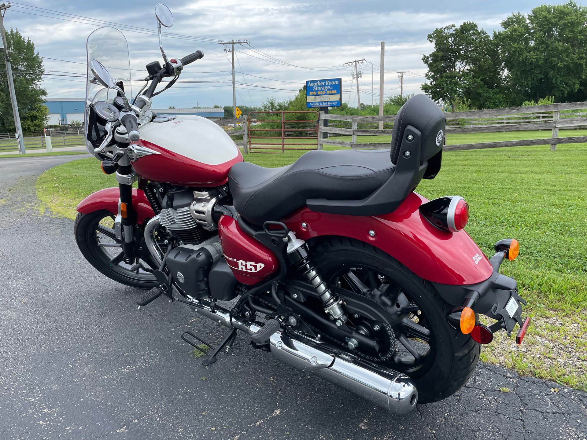 2024 Royal Enfield Super Meteor 650 at Randy's Cycle