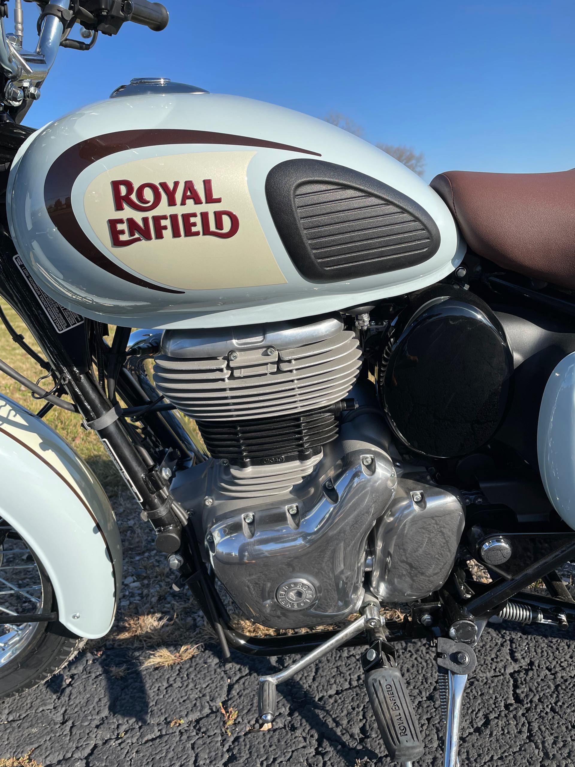 2023 Royal Enfield Classic 350 at Randy's Cycle