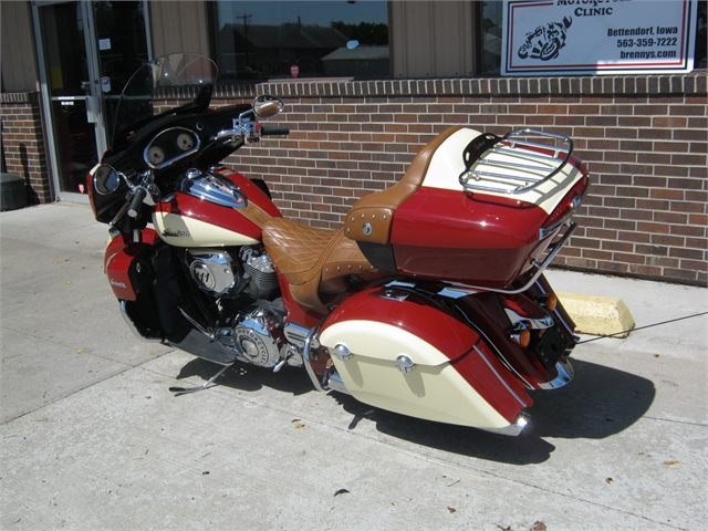 2015 Indian Motorcycle Roadmaster Base at Brenny's Motorcycle Clinic, Bettendorf, IA 52722