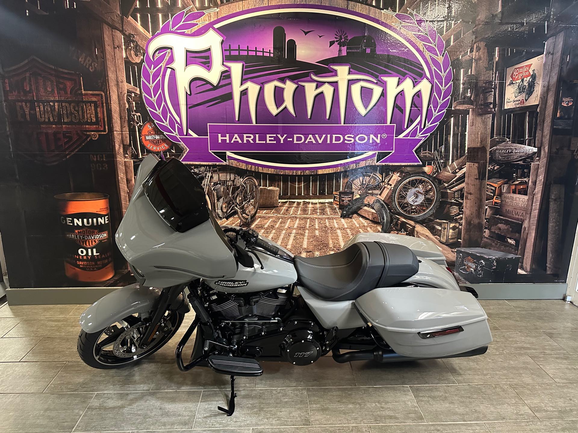 2024 Harley-Davidson Street Glide Base at Phantom Harley-Davidson